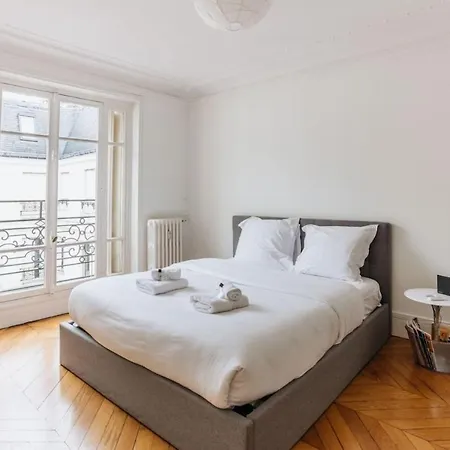 Beautiful For 6 Near Eiffel Tower!